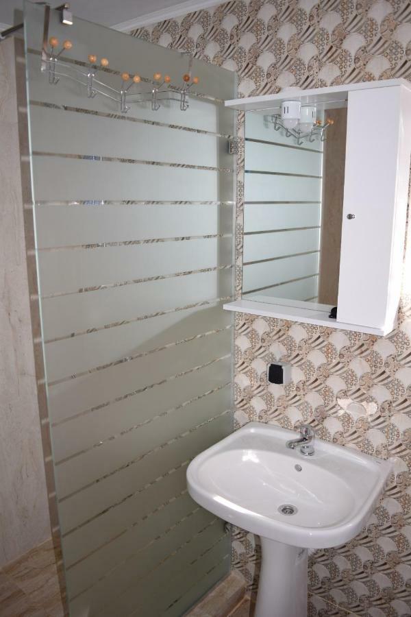 Casa Condrat Hotel Sepsiszentgyörgy Kültér fotó